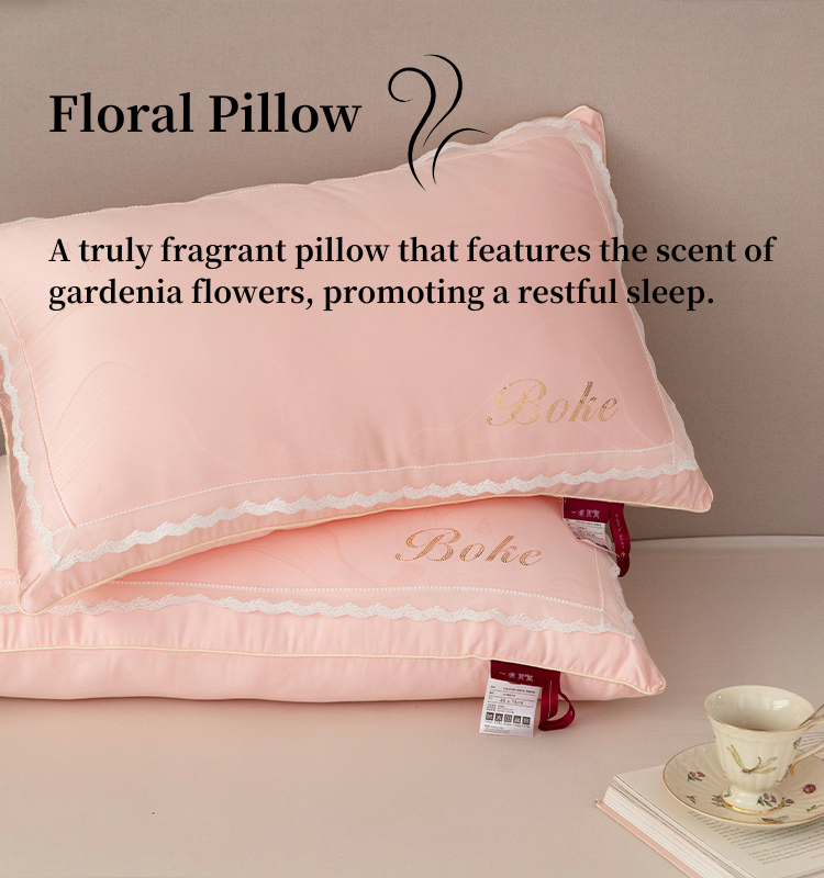 Beautiful and Elegant Floral Pillow(图1)