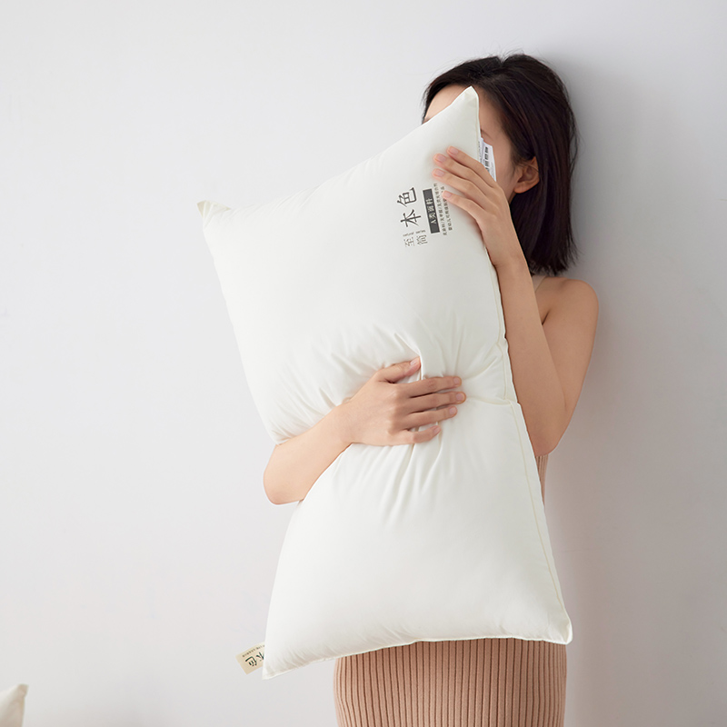 What Are the Cleaning and Hygiene Standards for Hotel Pillows?(图2)