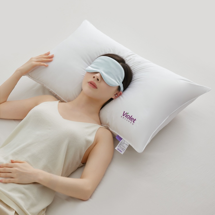 Why Are Hotel Pillows so Comfortable?(图2)