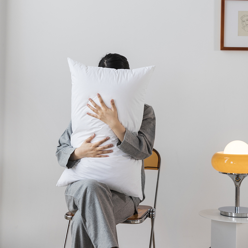 What Kind of Pillows Are Hotel Pillows?(图2)