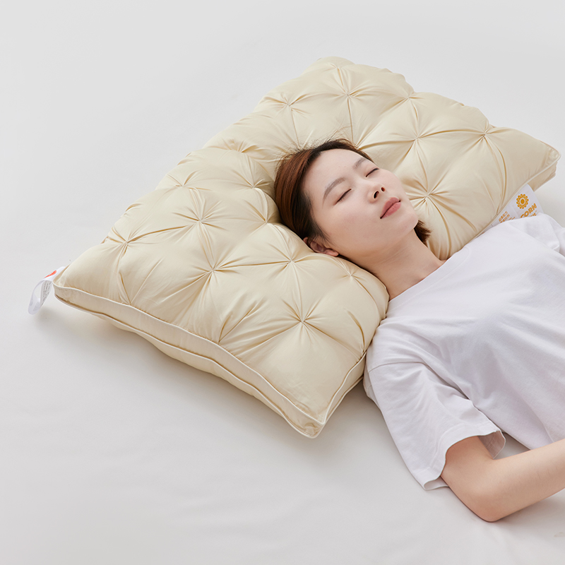 Down vs Memory Foam Pillow(图1)