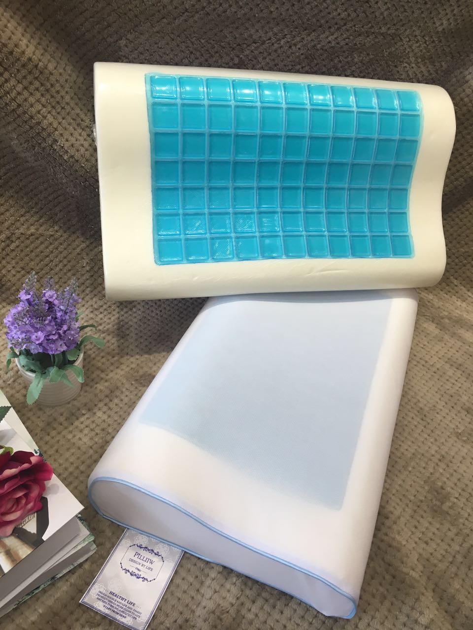 Cooling Gel Memory Foam Pillow